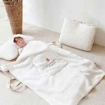 Одеяло-ветровка с вышитым медведем, удобное для согревания ребенка, одеяло для детской коляски, ткань для одеяла для поездки
